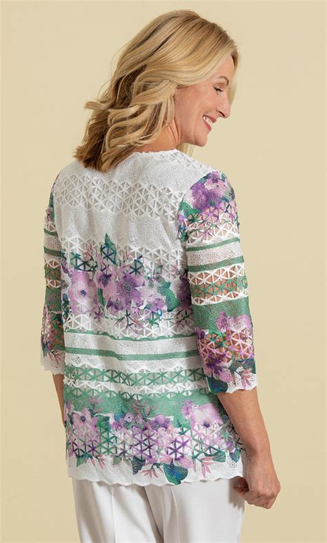 Anna Rose Floral Printed Lace Top In Black Klass Anna Rose Floral Printed Lace Top In Black Klass