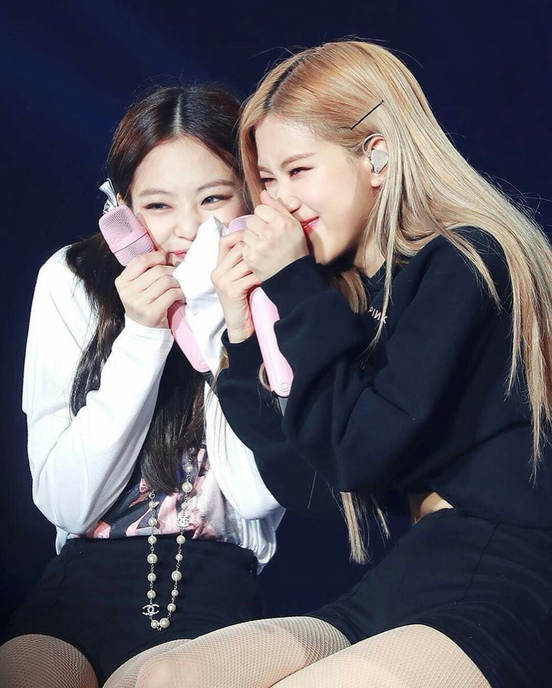 Blackpink Ten Jennie Ve Ros Los Angeles Ta G R Nt Lendi Hayranlar Blackpink Ten Jennie Ve Ros Los Angeles Ta G R Nt Lendi Hayranlar