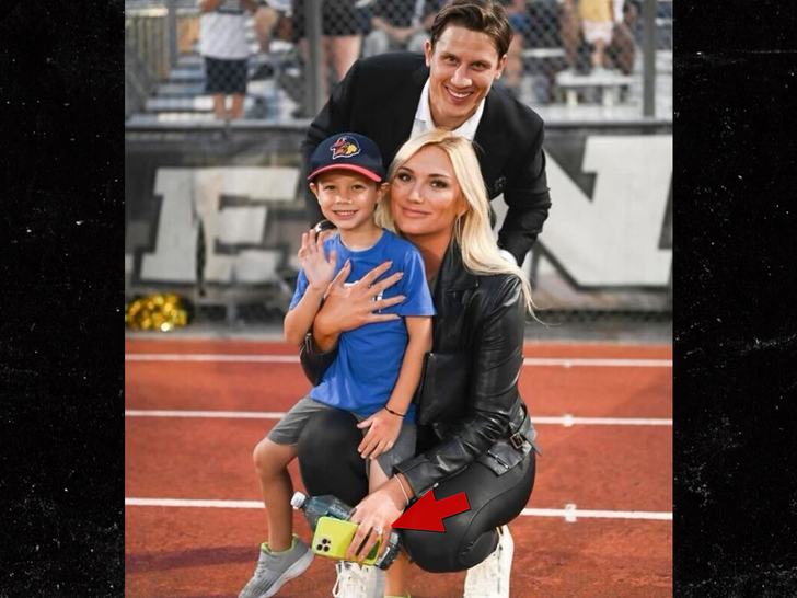 Brooke Hogan Secretly Marries Pro Hockey Player In Private Ceremony Brooke Hogan Secretly Marries Pro Hockey Player In Private Ceremony