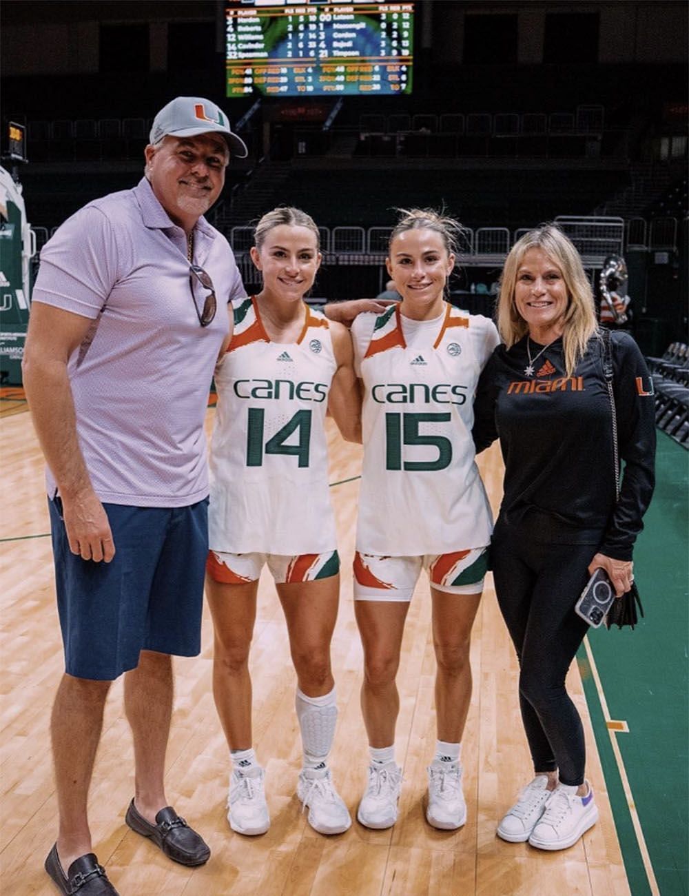 Cavinder Twins Look Sensational In Barely There Bikinis As Basketball Cavinder Twins Look Sensational In Barely There Bikinis As Basketball
