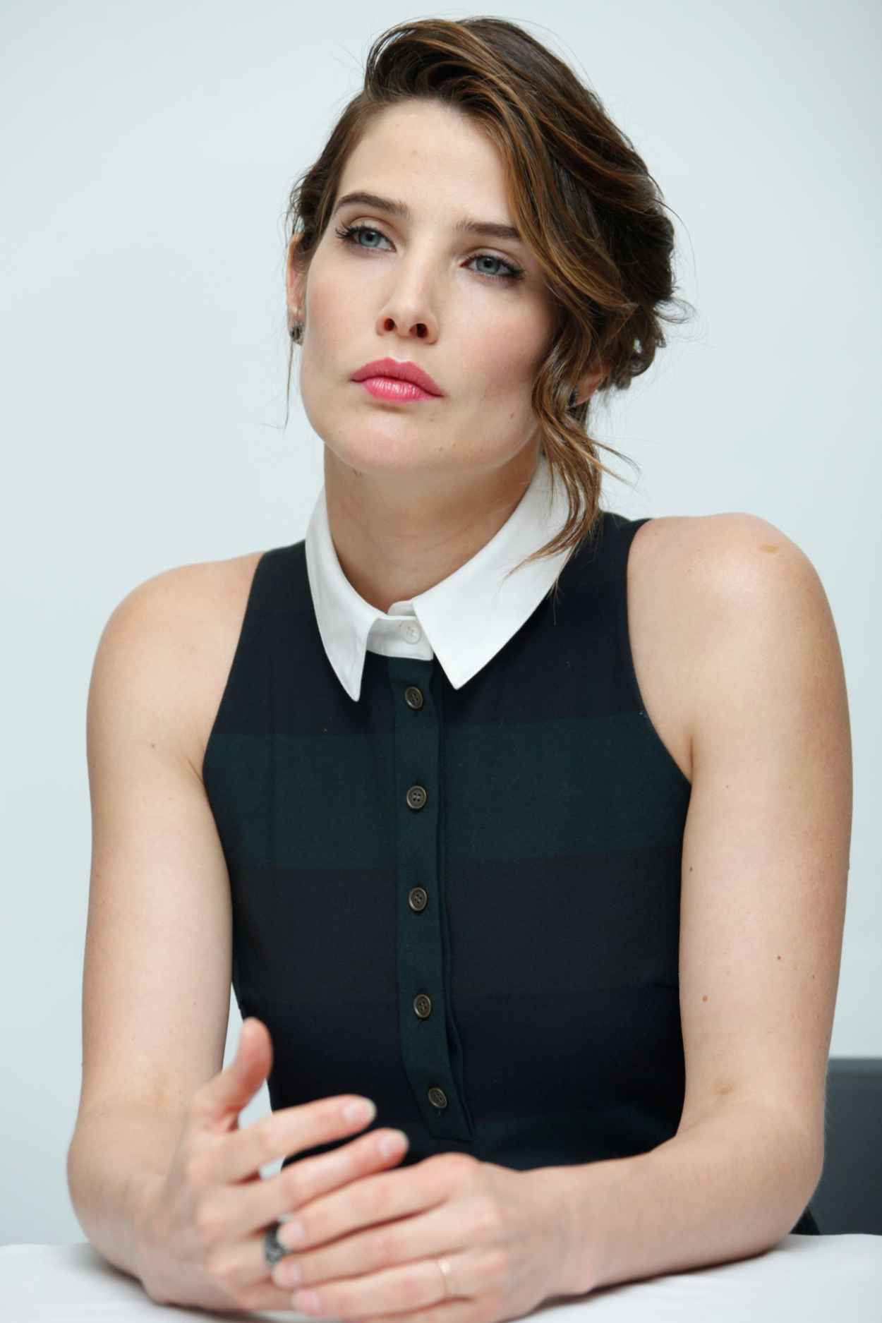 Cobie Smulders Avengers Age Of Ultron Press Conference In Burbank Cobie Smulders Avengers Age Of Ultron Press Conference In Burbank