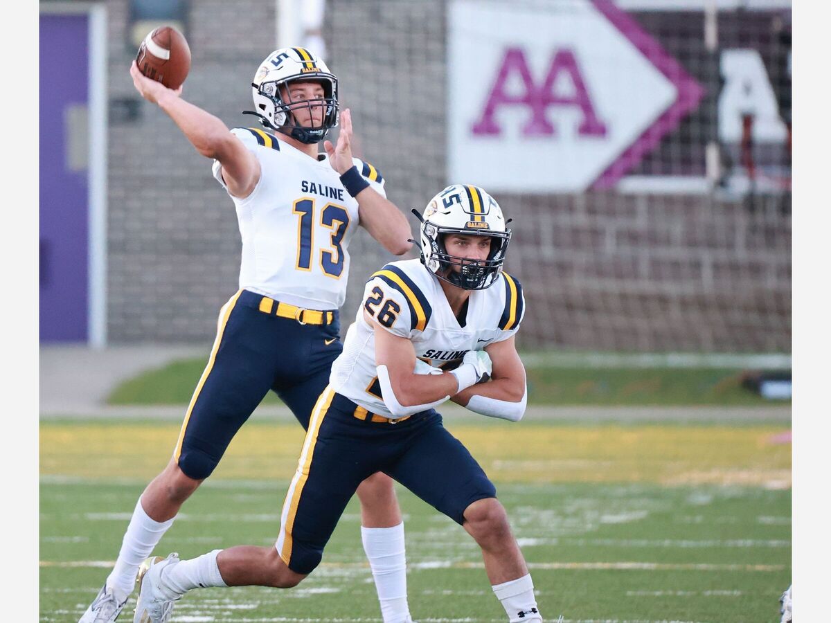 Football Cj Carr Throws 5 Td Passes As Undefeated Saline Downs Pioneer Football Cj Carr Throws 5 Td Passes As Undefeated Saline Downs Pioneer
