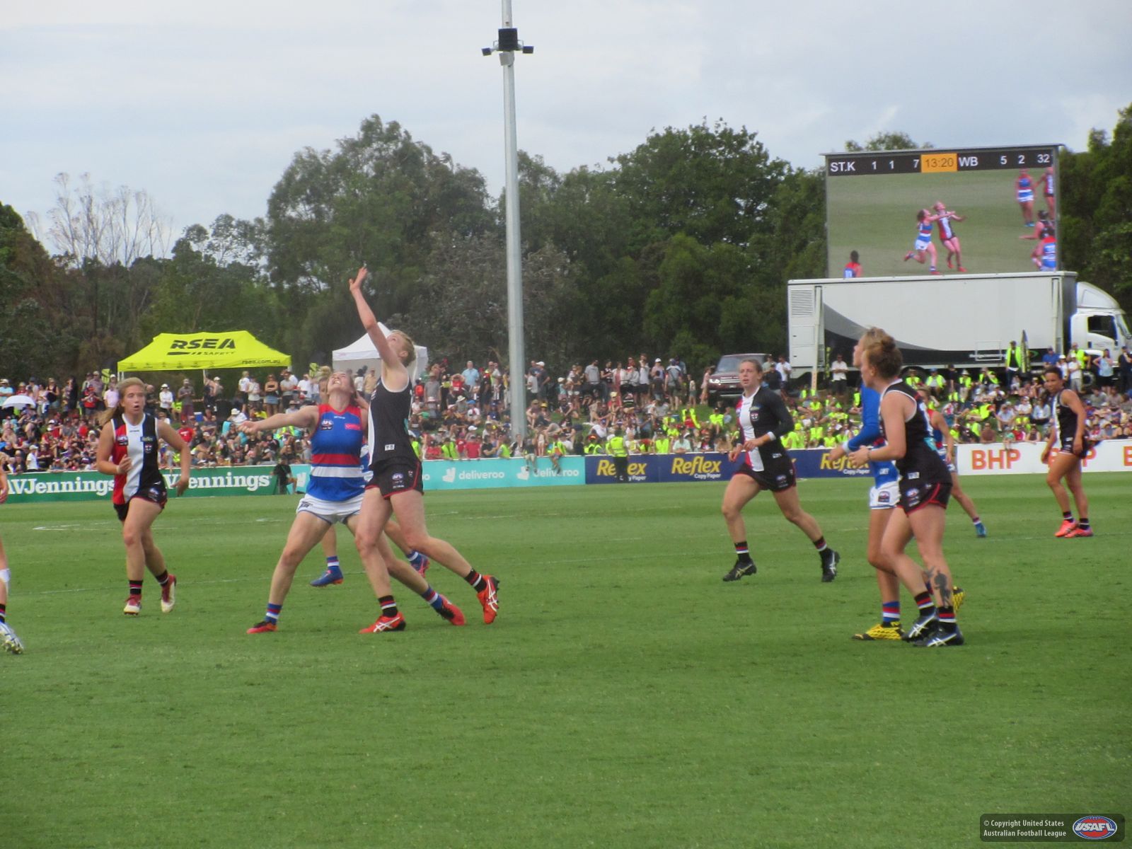 Ford Makes A Winning Aflw Debut The Mercury Ford Makes A Winning Aflw Debut The Mercury