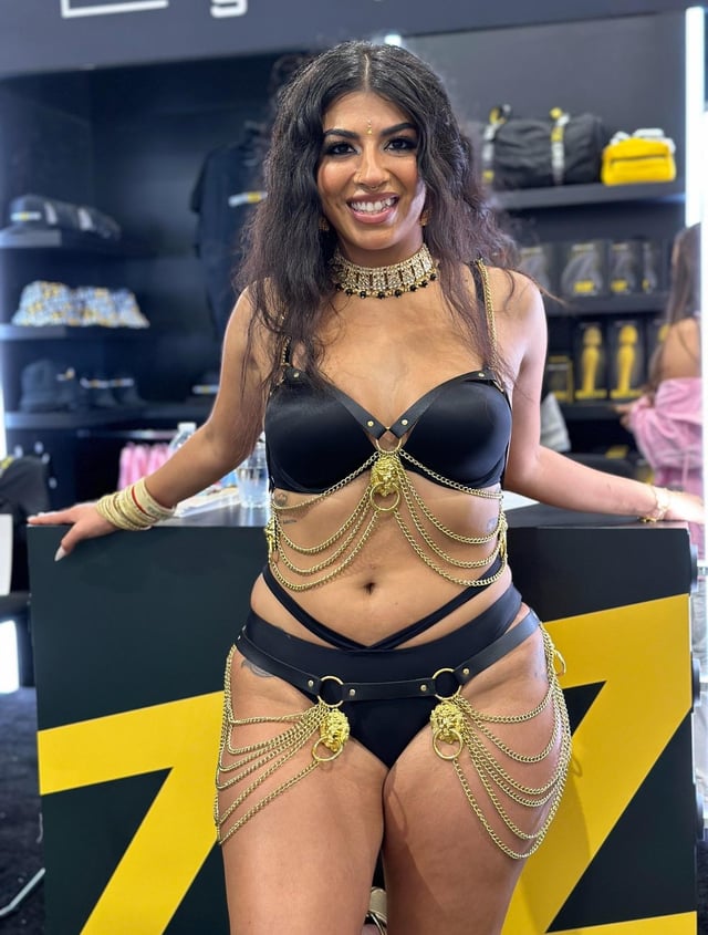 Jasmine Sherni At Avn Event R Jasmineshernii Jasmine Sherni At Avn Event R Jasmineshernii