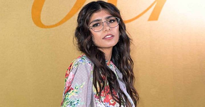 Mia Khalifa Net Worth 2020 Height Age Bio And Facts Mia Khalifa Net Worth 2020 Height Age Bio And Facts