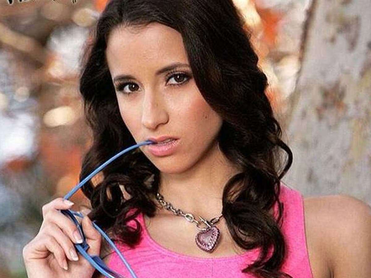 Porn Star Belle Knox Challenges Pakistan Censors After Twitter Account Porn Star Belle Knox Challenges Pakistan Censors After Twitter Account