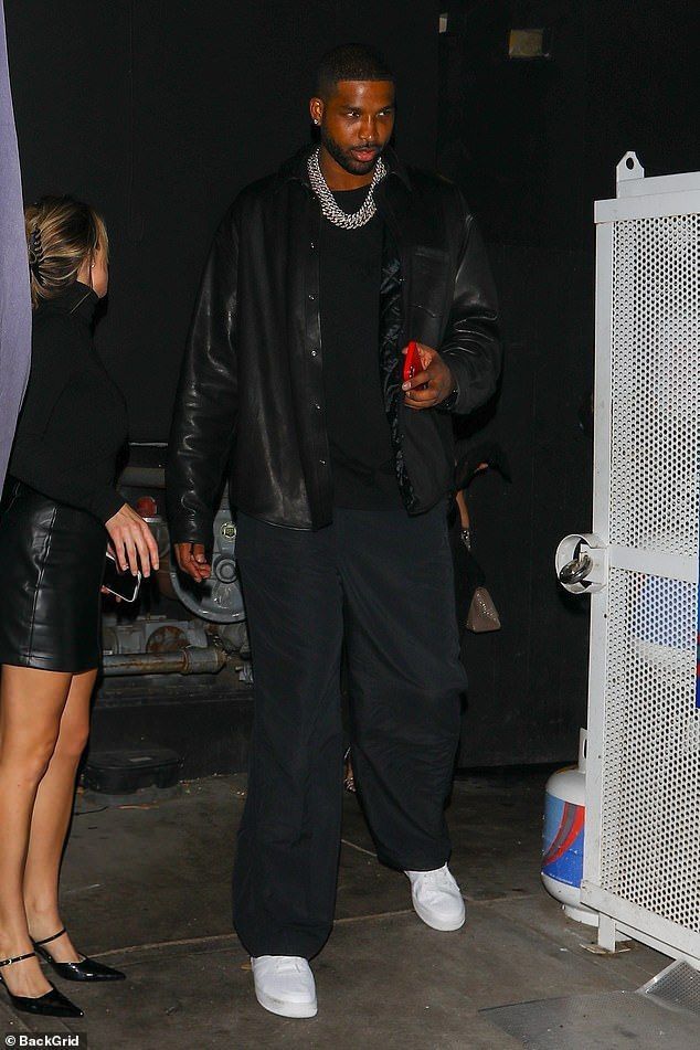 Tristan Thompson Spotted With Onlyfans Model Juanita Jcv As Khloe S Tristan Thompson Spotted With Onlyfans Model Juanita Jcv As Khloe S