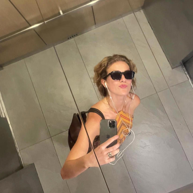 Who Is Isabela Ferrer 5 Things To Know About The It Ends With Us Who Is Isabela Ferrer 5 Things To Know About The It Ends With Us